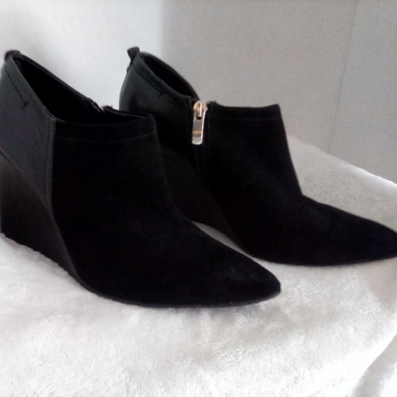 Vince Camuto Suede Wedge Ankle Booties - Picture 1 of 6